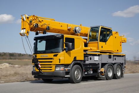 Truck-Mounted-Crane